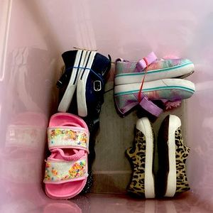 Size 6 kids shoes